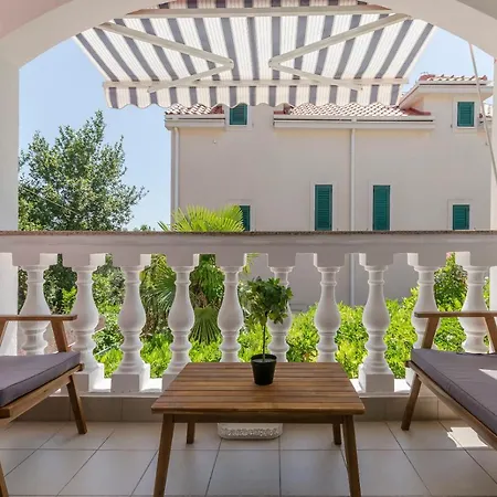 Teras De Vodice Lägenhet Exteriör bild