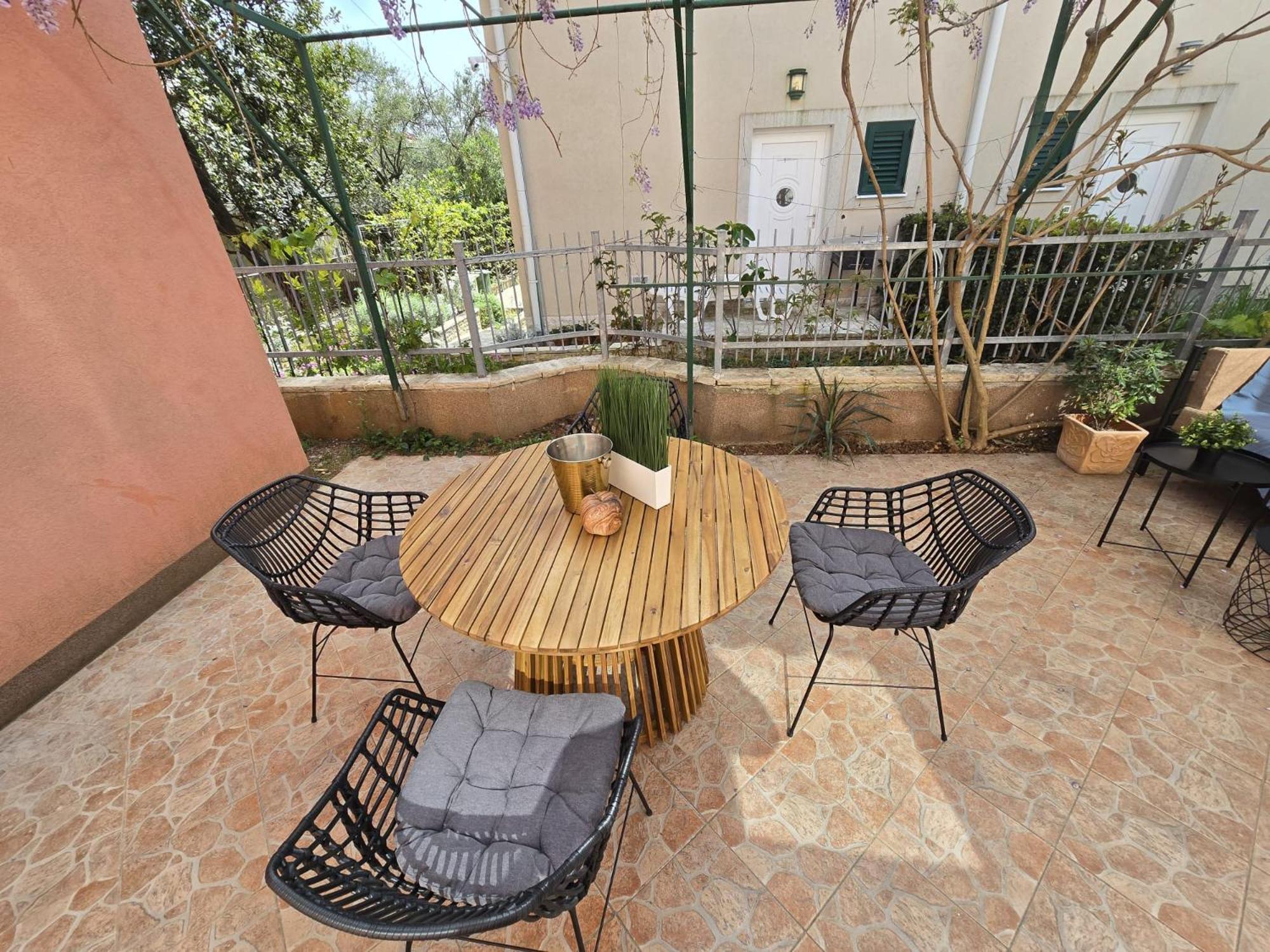 Apartment Teras De Vodice